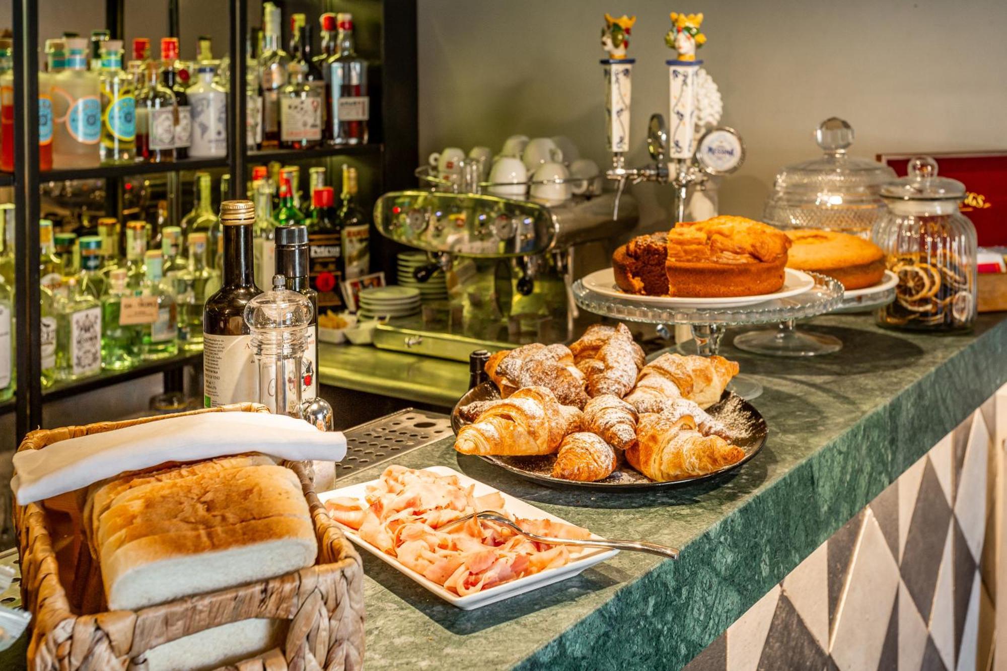 Hotel Parrasio Roma Ngoại thất bức ảnh
