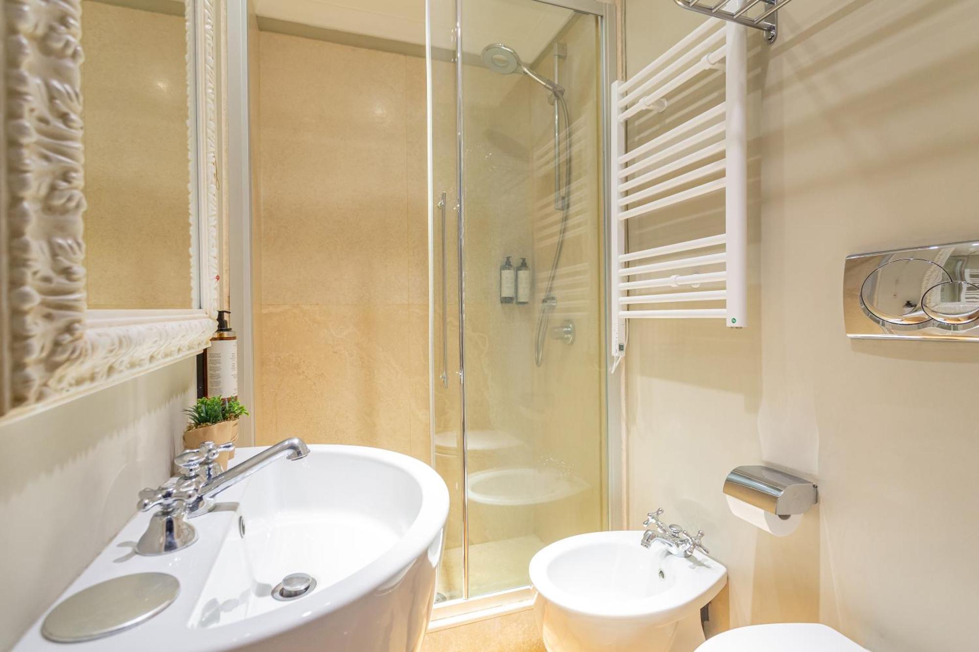 Hotel Parrasio Roma Ngoại thất bức ảnh